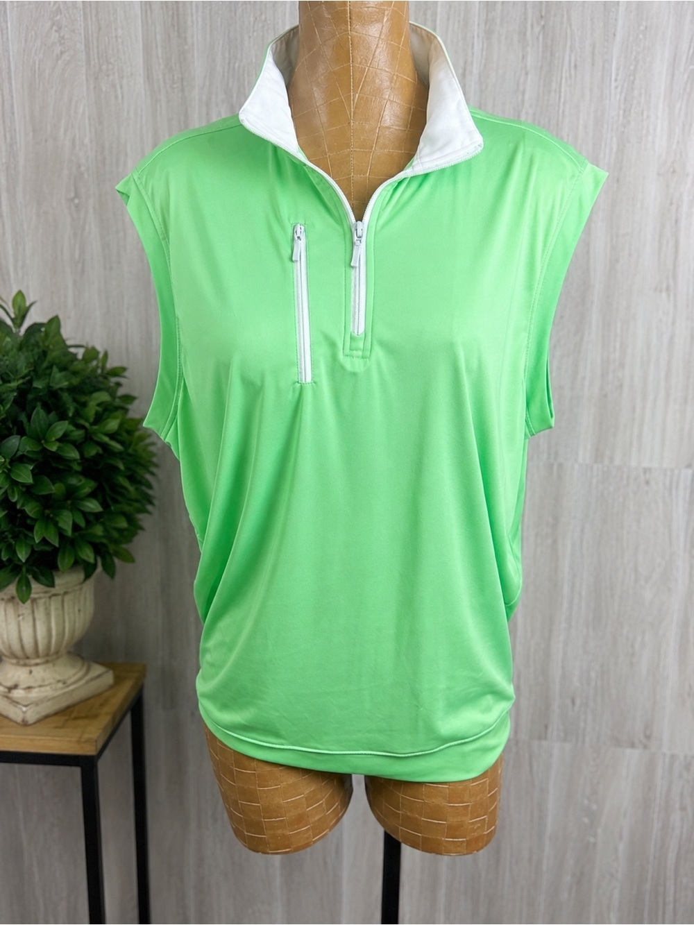 Byron Nelson DriWay Sleeveless Golf Polo Mint Green Quarter Zip Women’